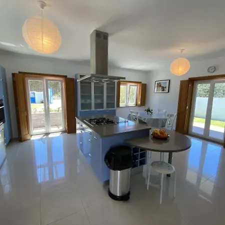 בית נופש Mochos Private Pool